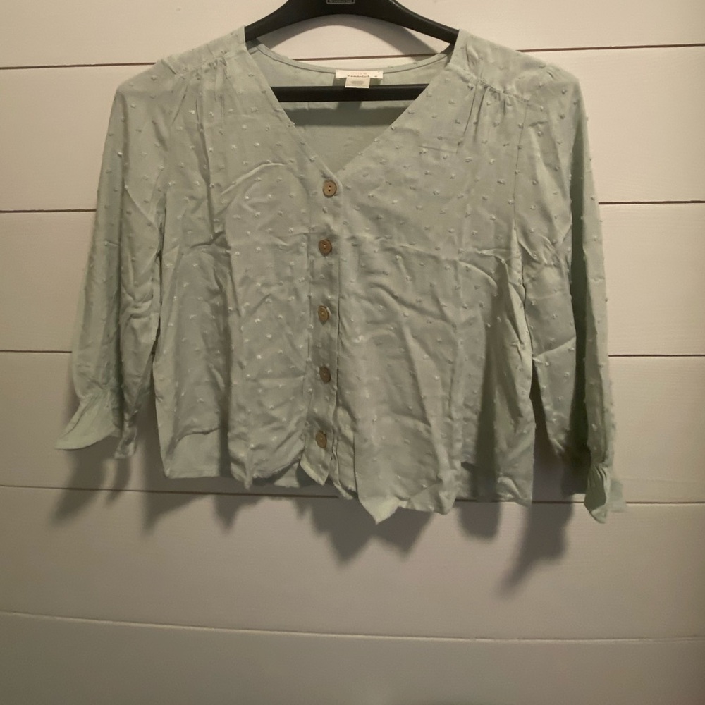 Cute Urban Romantics Top Size Medium (NWOT)